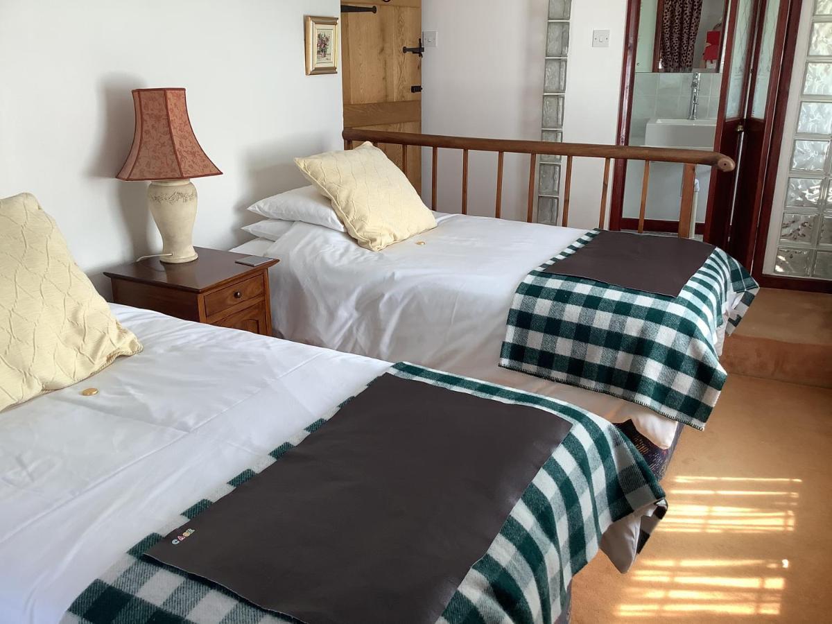 Bed and Breakfast Bwthyn Cudd Westbury  Exterior foto